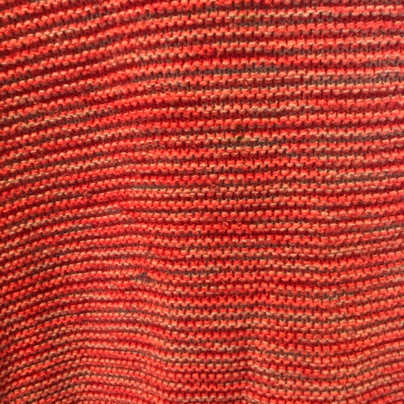 Urban Outfitters BDG Sweater - Picture 2 of 5